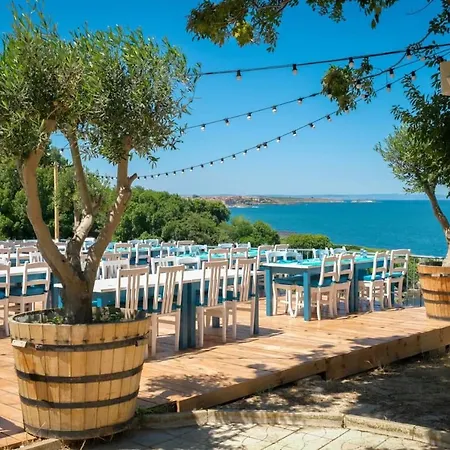Paradise Bay * Σωζόπολη